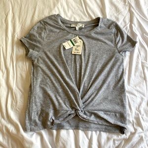 Hippie Rose Women’s Grey top
